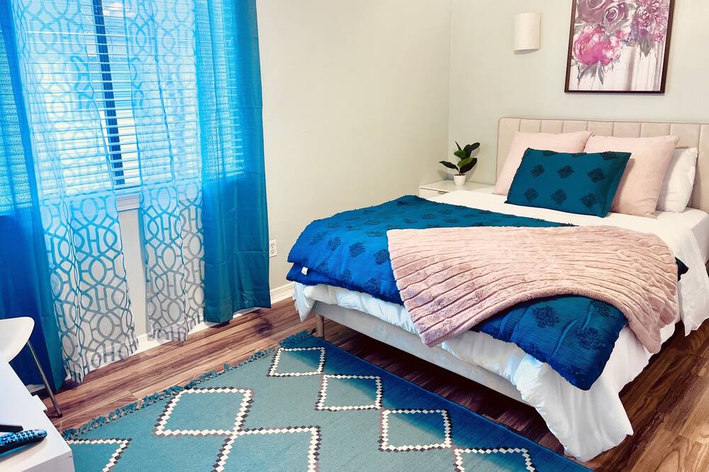 Photo of Bedroom in Springlake
