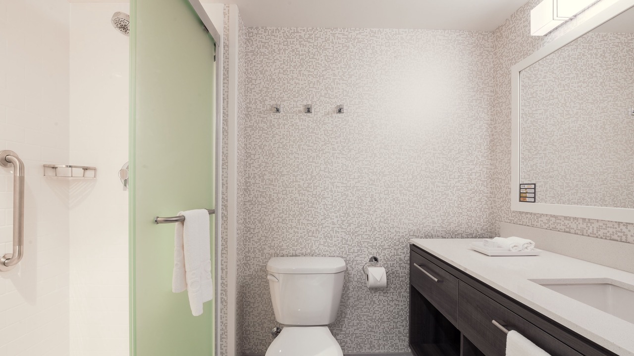 Photo of Bathroom in Ste. Foy