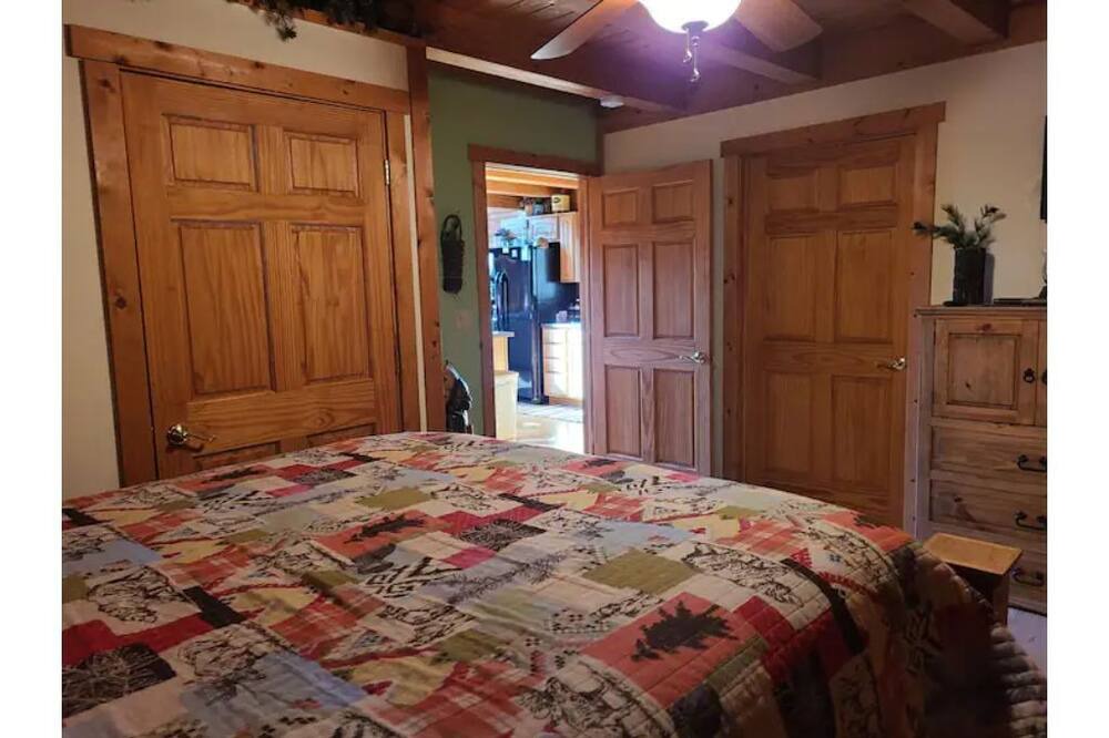 Photo of Bedroom in Prairie Du Chien