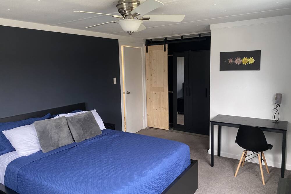 Photo of Bedroom in Manassas