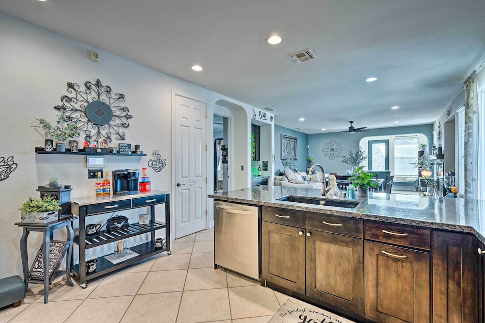 Photo of Kitchen in Regency Park