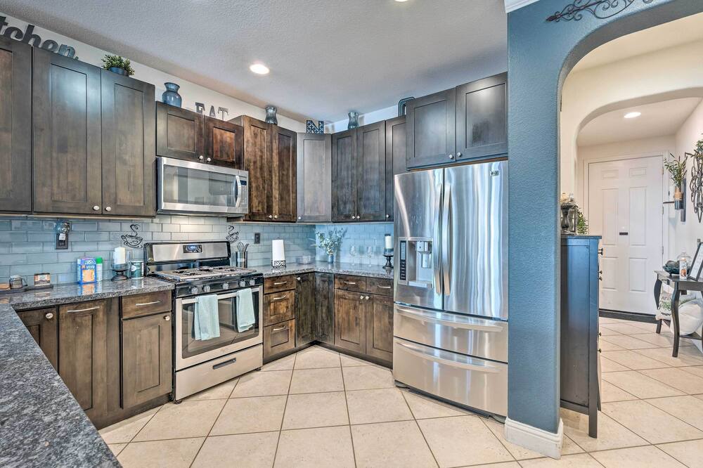 Photo of Kitchen in Regency Park
