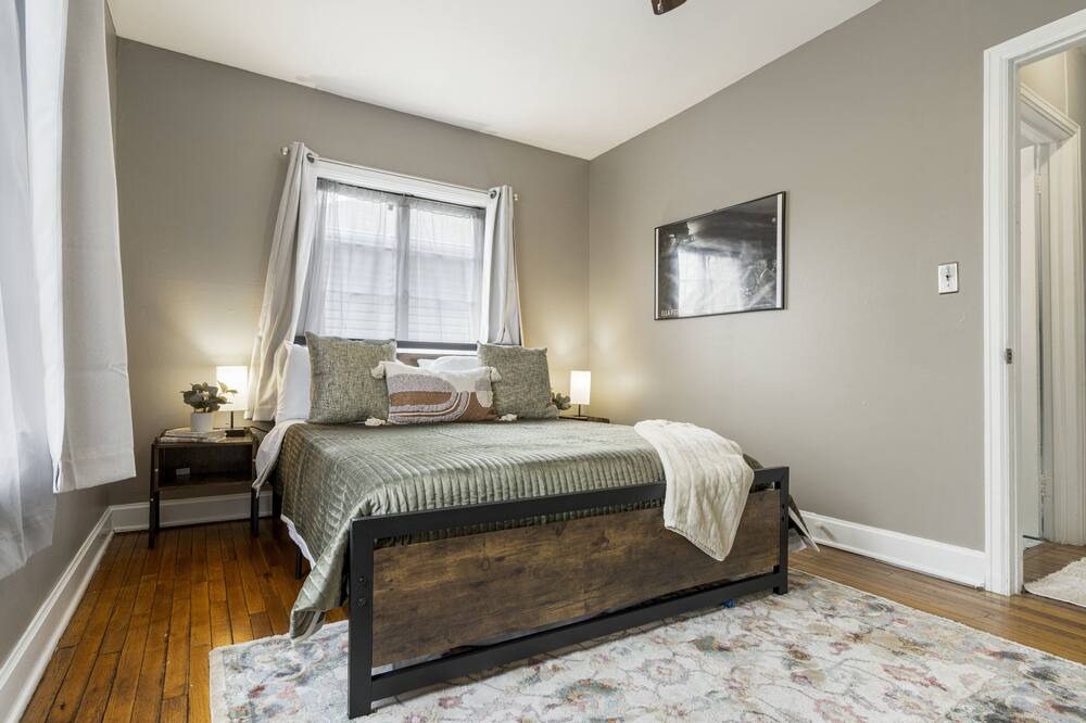 Photo of Bedroom in Cherry Street
