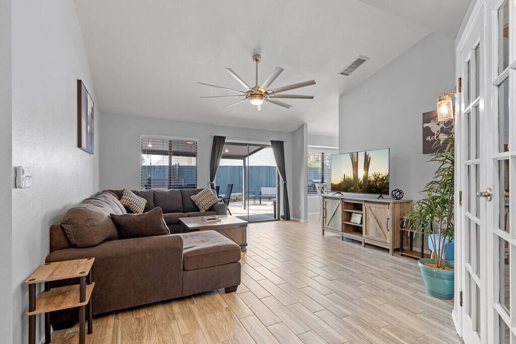 Photo of Livingroom in Gatewood Ranch