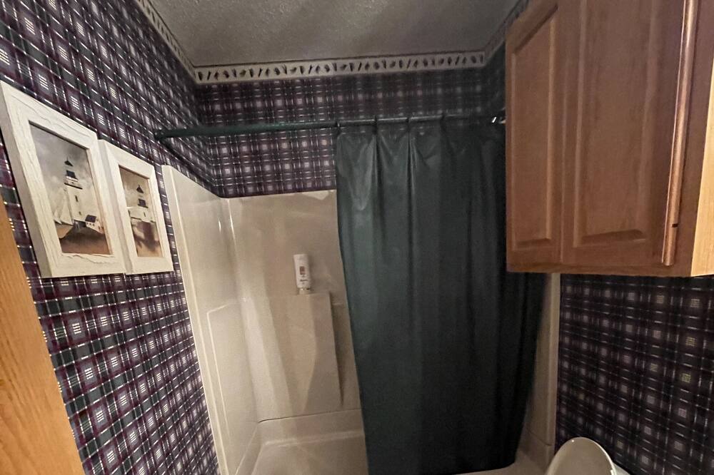 Photo of Bathroom in Grove