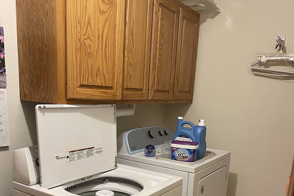 Photo of Bedroom in Grove