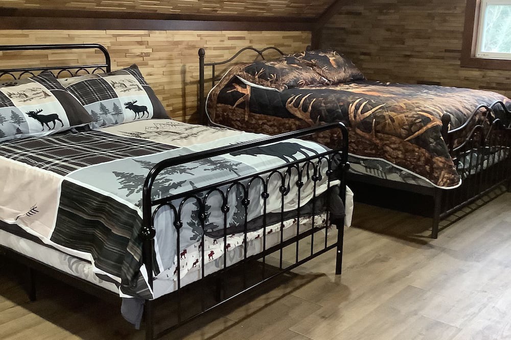 Photo of Bedroom in Cap-Bateau