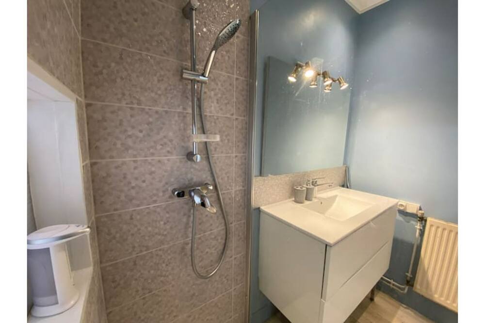 Photo of Bathroom in Nouvelle Ville