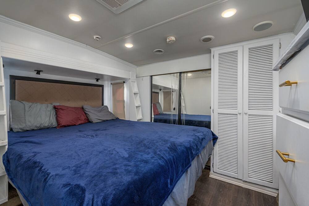 Photo of Bedroom in Lindale