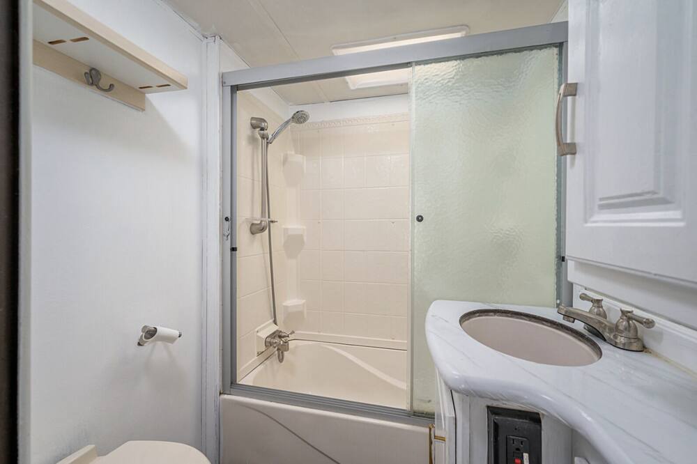Photo of Bathroom in Lindale