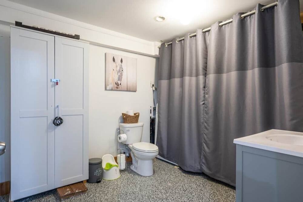 Photo of Bathroom in Saint-Didace
