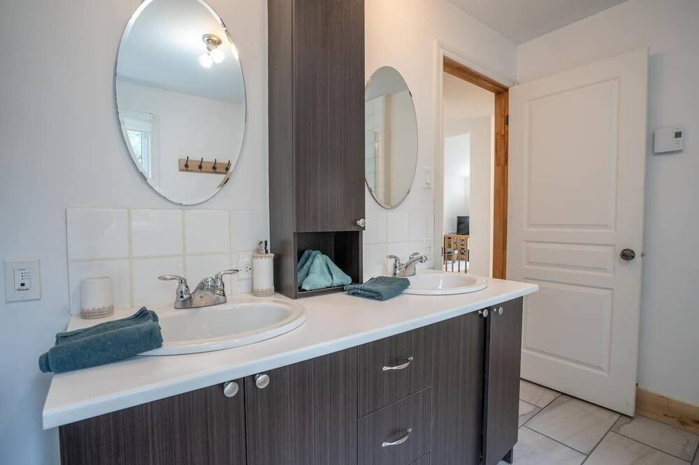 Photo of Bathroom in Saint-Didace