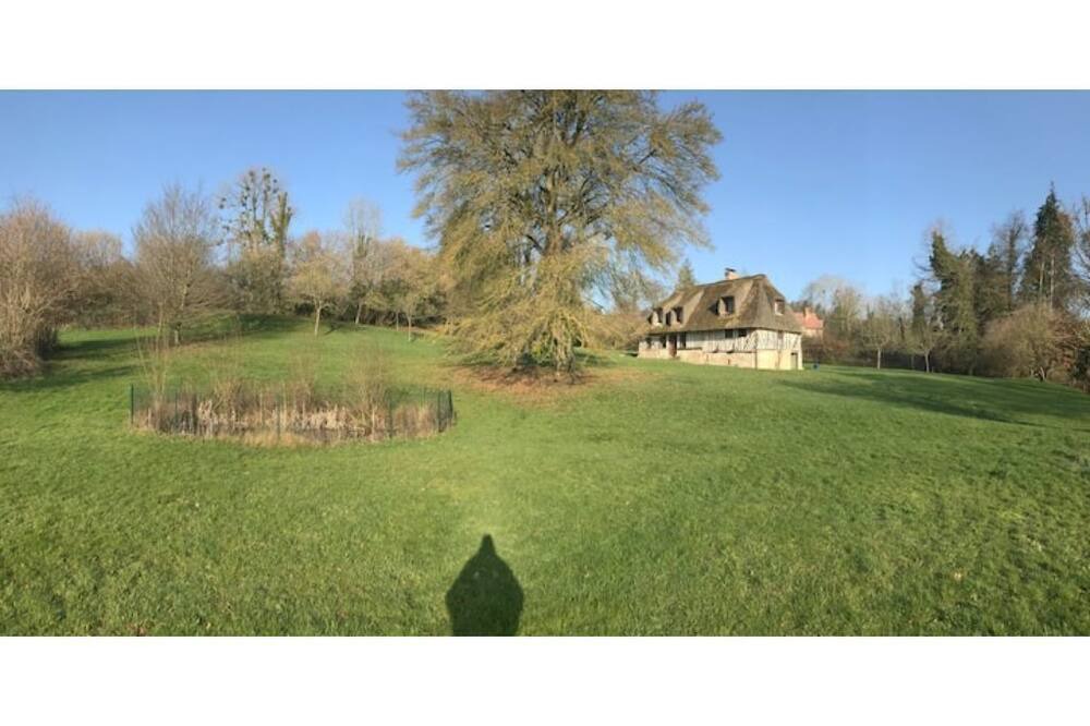 Photo of Outdoor in Le Mesnil-sur-Blangy