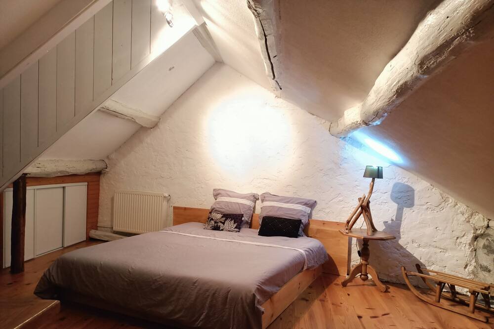 Photo of Bedroom in Massat