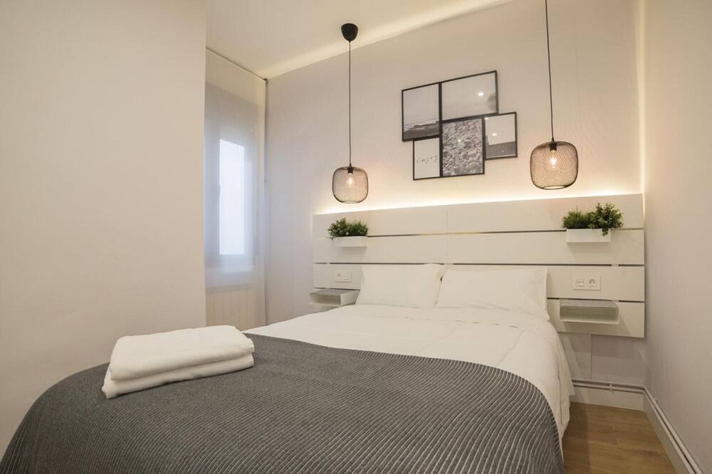 Photo of Bedroom in Logrono City Centre