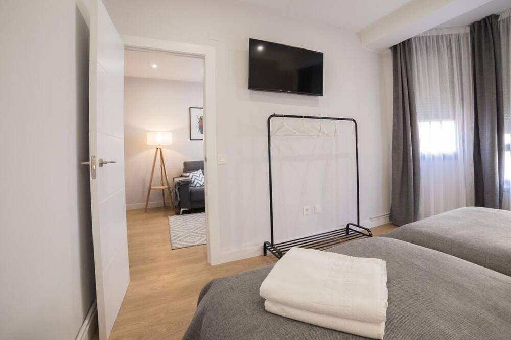 Photo of Bedroom in Logrono City Centre