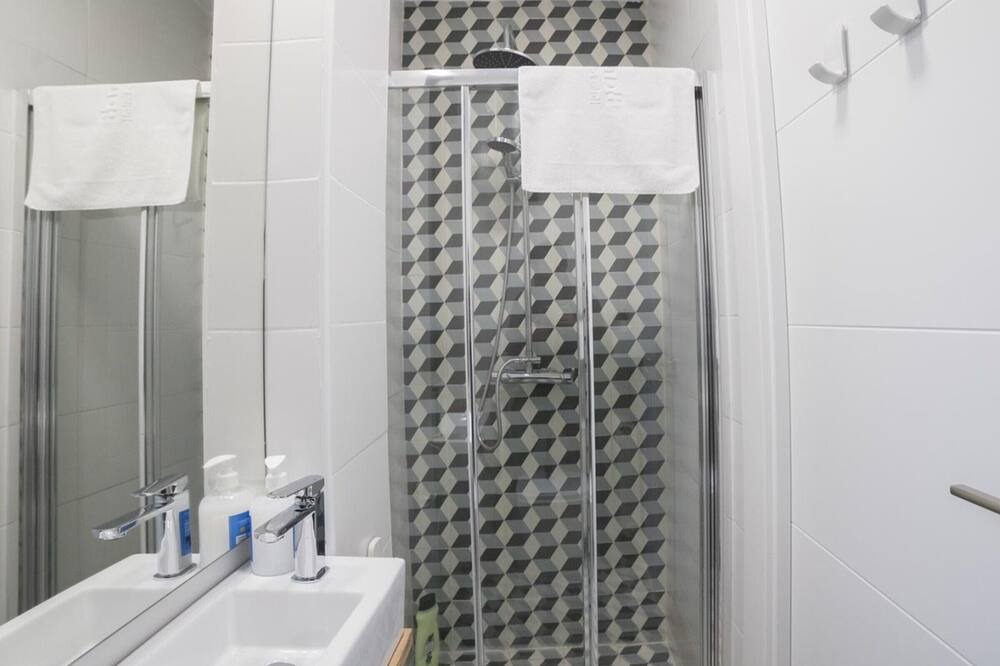 Photo of Bathroom in Logrono City Centre