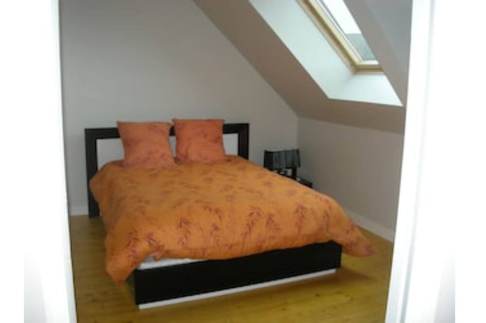 Photo of Bedroom in Saint-Broladre