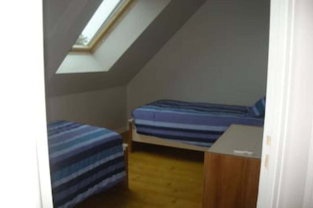 Photo of Bedroom in Saint-Broladre