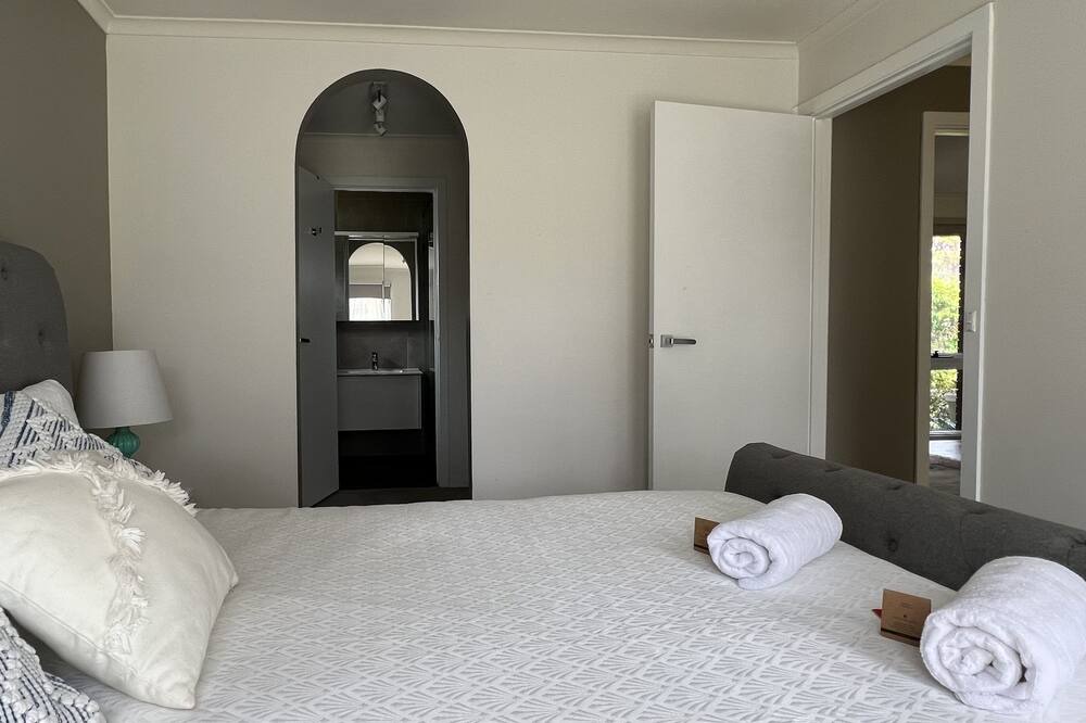 Photo of Bedroom in Wantirna