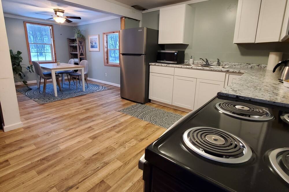 Photo of Kitchen in Salisbury Center