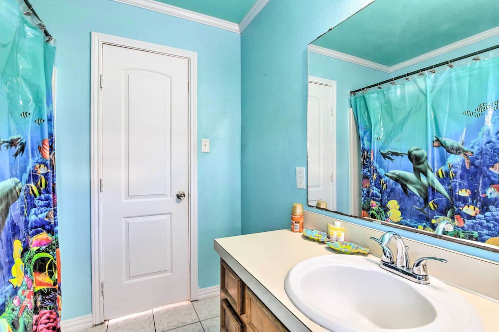 Photo of Bathroom in Galveston