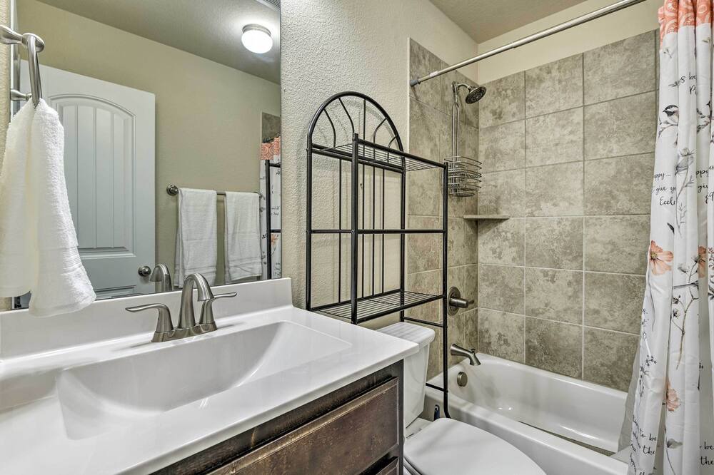 Photo of Bathroom in Ennis
