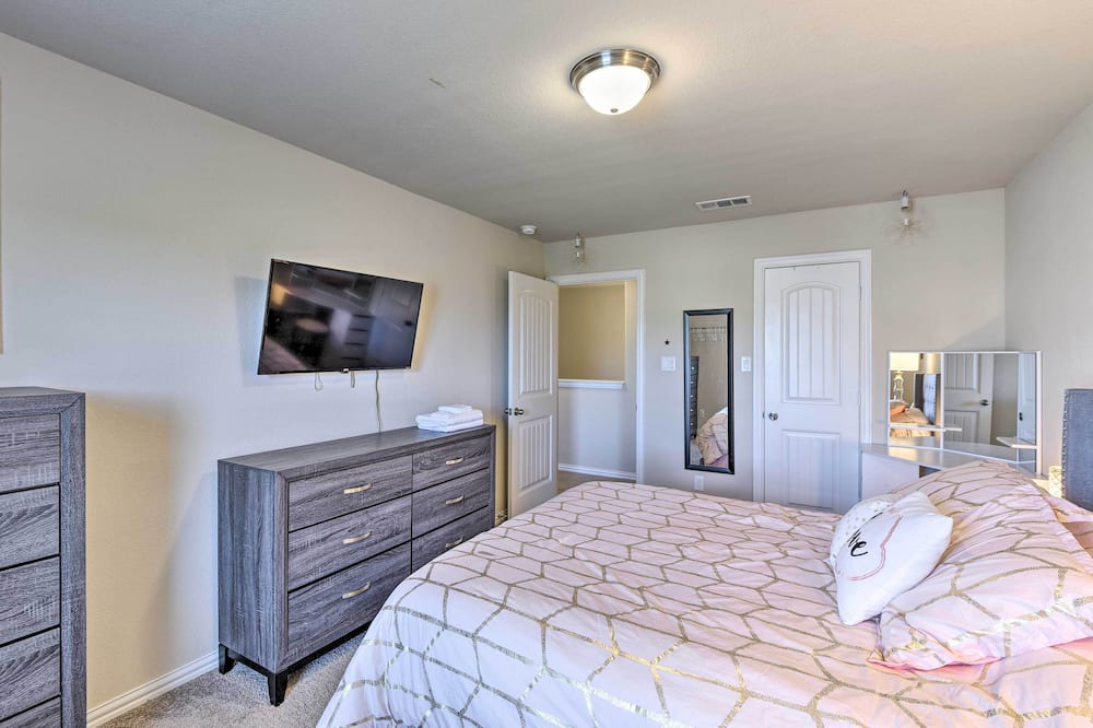 Photo of Bedroom in Ennis