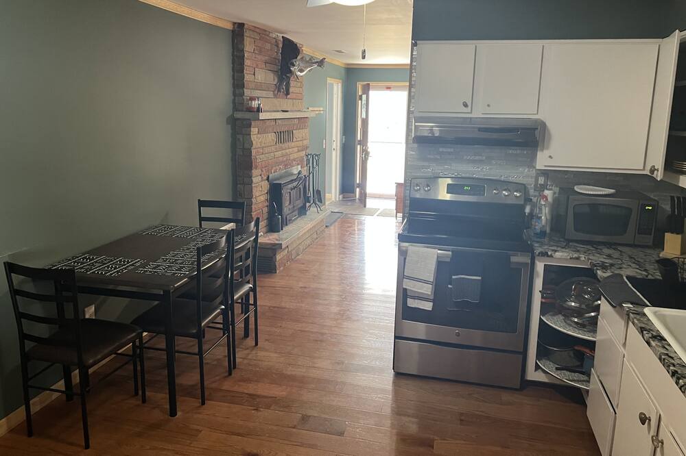 Photo of Kitchen in St. Helen