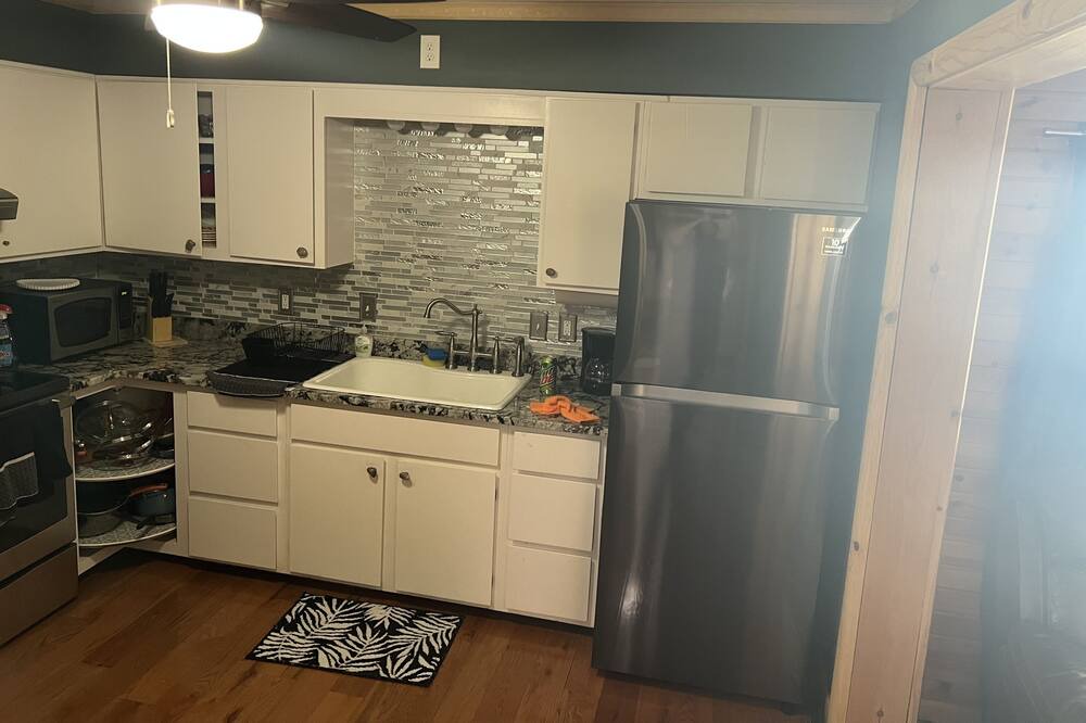 Photo of Kitchen in St. Helen