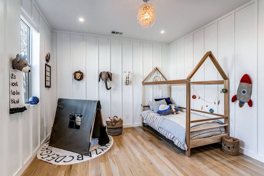 Photo of Bedroom in Knox - Henderson