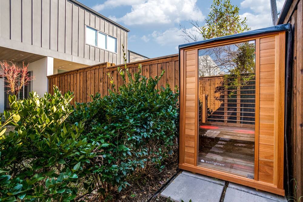 Photo of Outdoor in Knox - Henderson