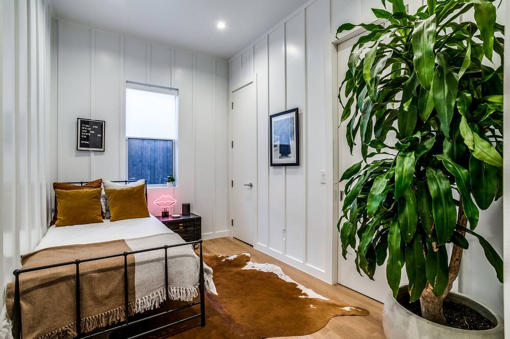 Photo of Bedroom in Knox - Henderson
