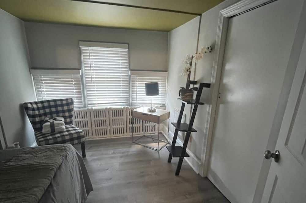 Photo of Others in Audubon