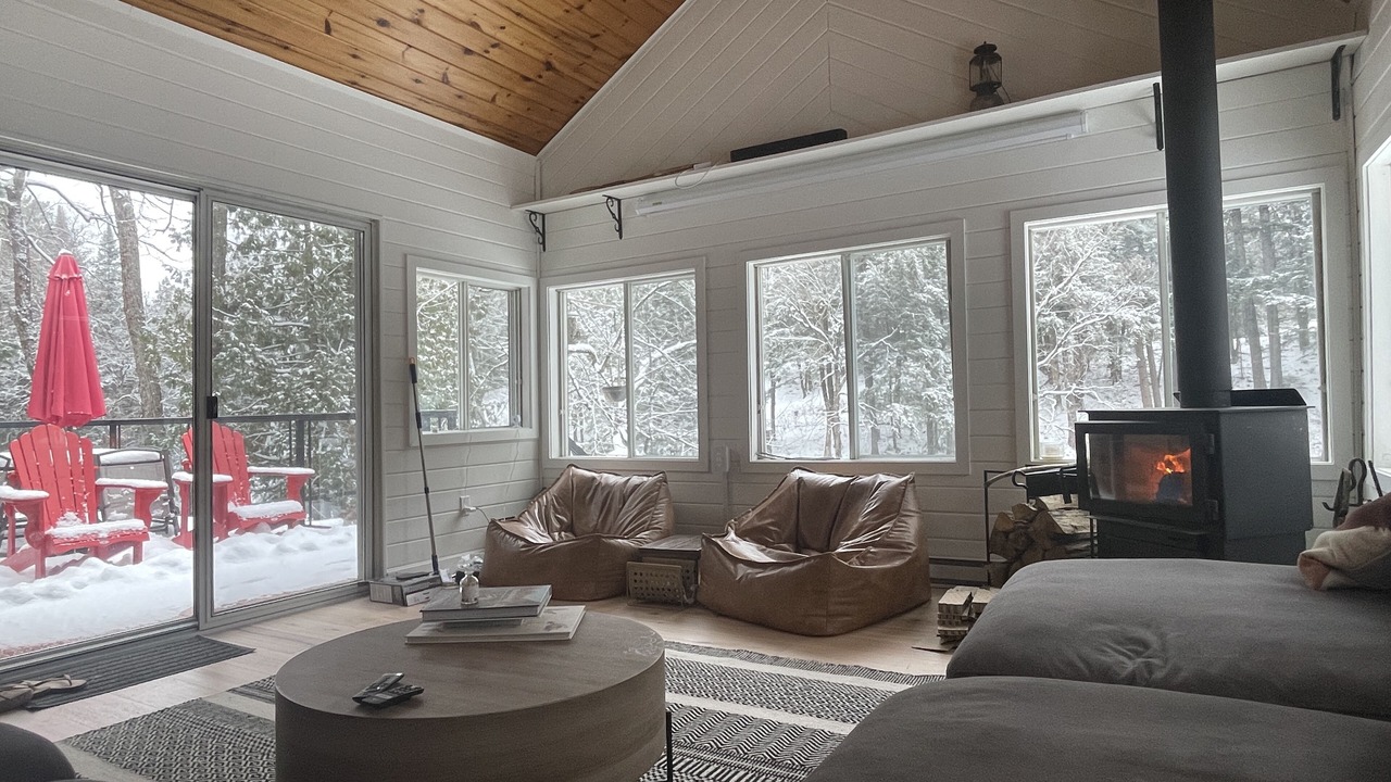 Photo of Livingroom in Irondale