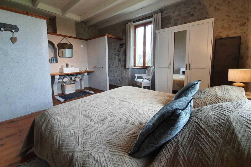 Photo of Bedroom in Lacepede