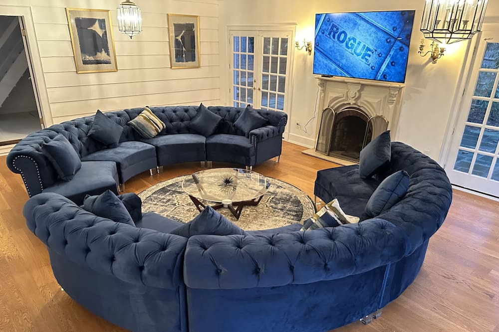 Photo of Livingroom in Albany