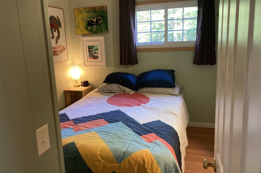 Photo of Bedroom in Grand Marais