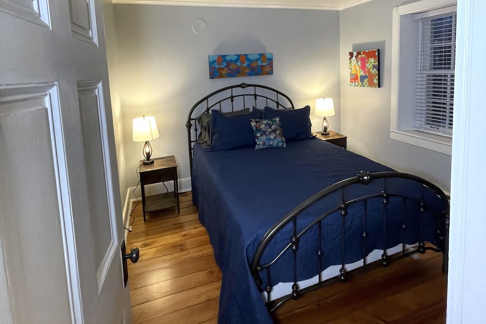 Photo of Bedroom in Downtown