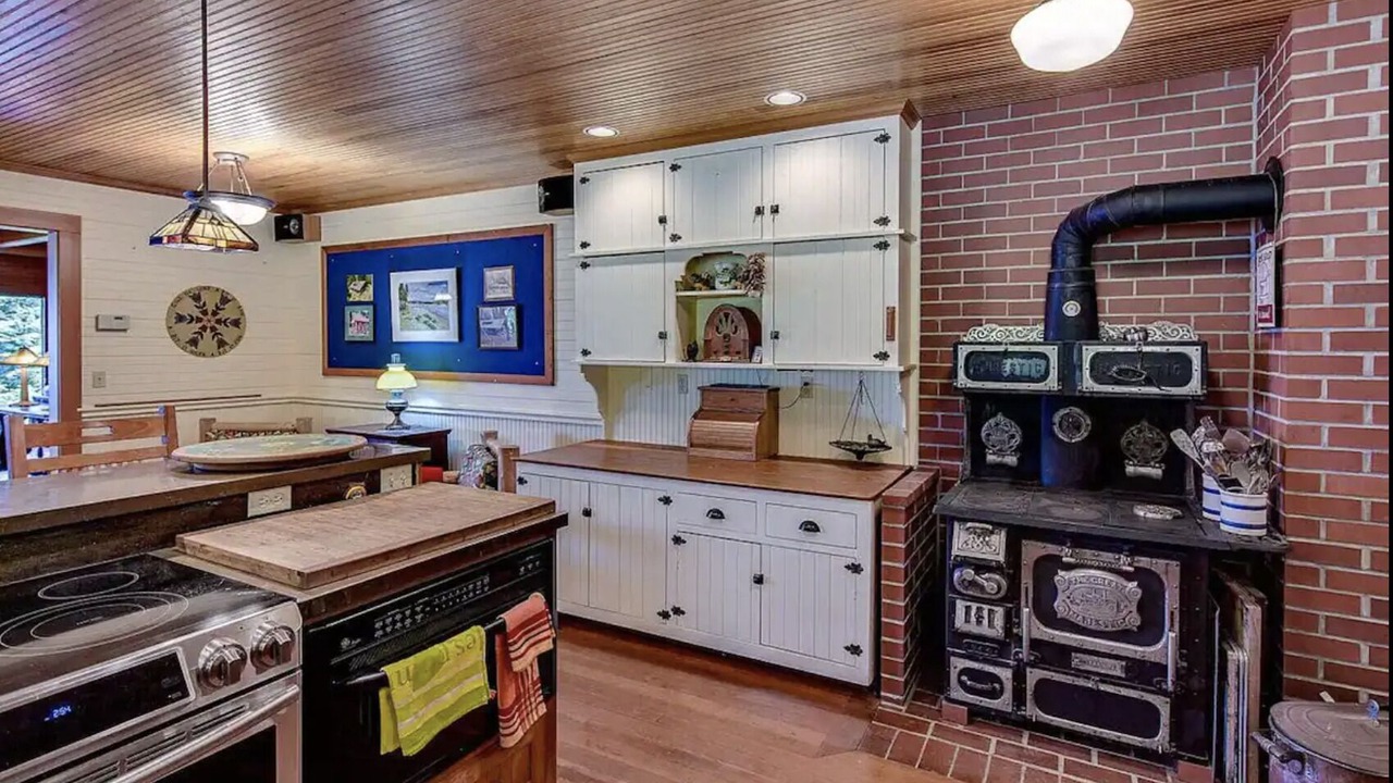 Photo of Kitchen in Rollingbay