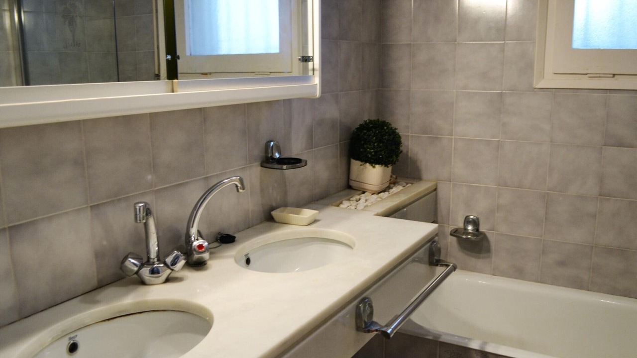 Photo of Bathroom in Llanca