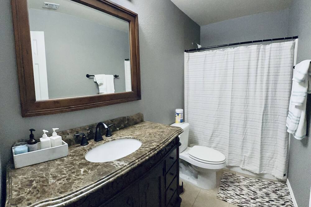 Photo of Bathroom in Tarrant County