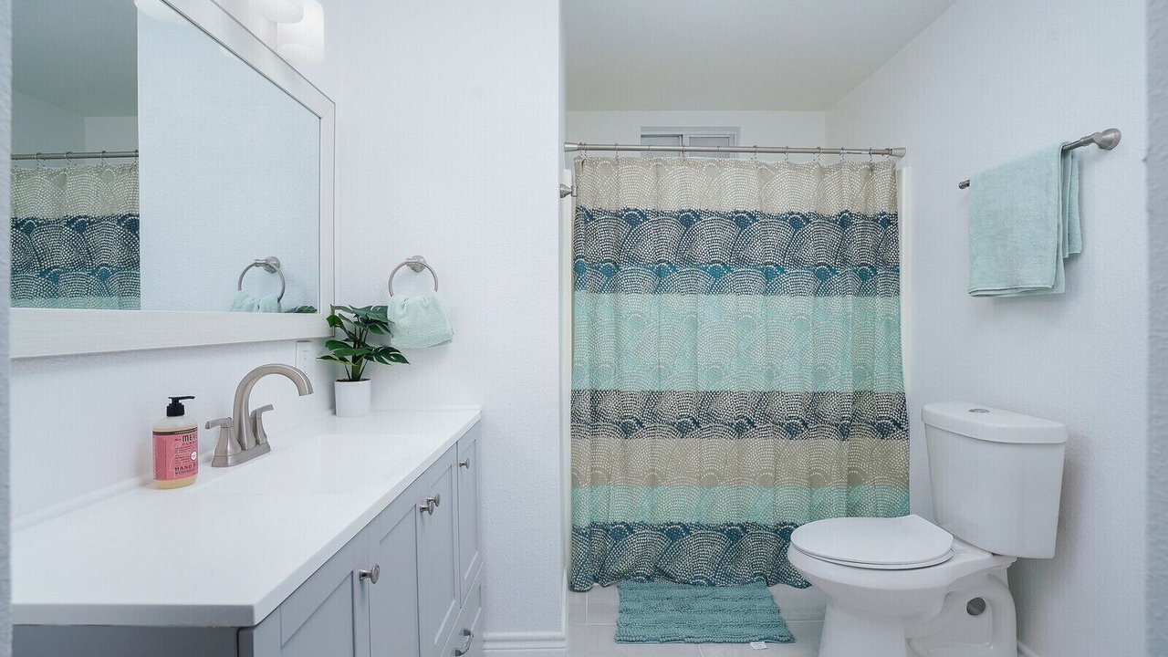 Photo of Bathroom in Midtown
