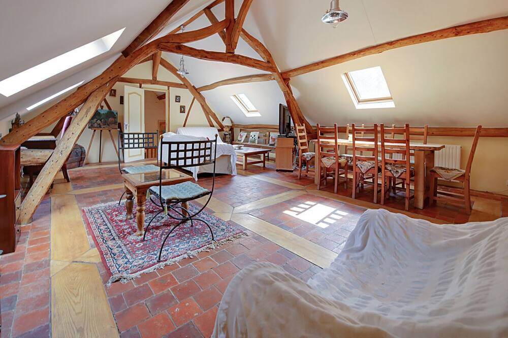 Photo of Livingroom in Raizeux