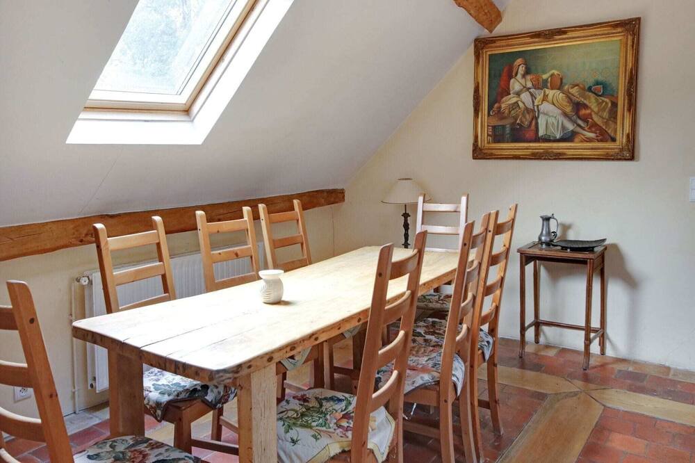 Photo of Livingroom in Raizeux