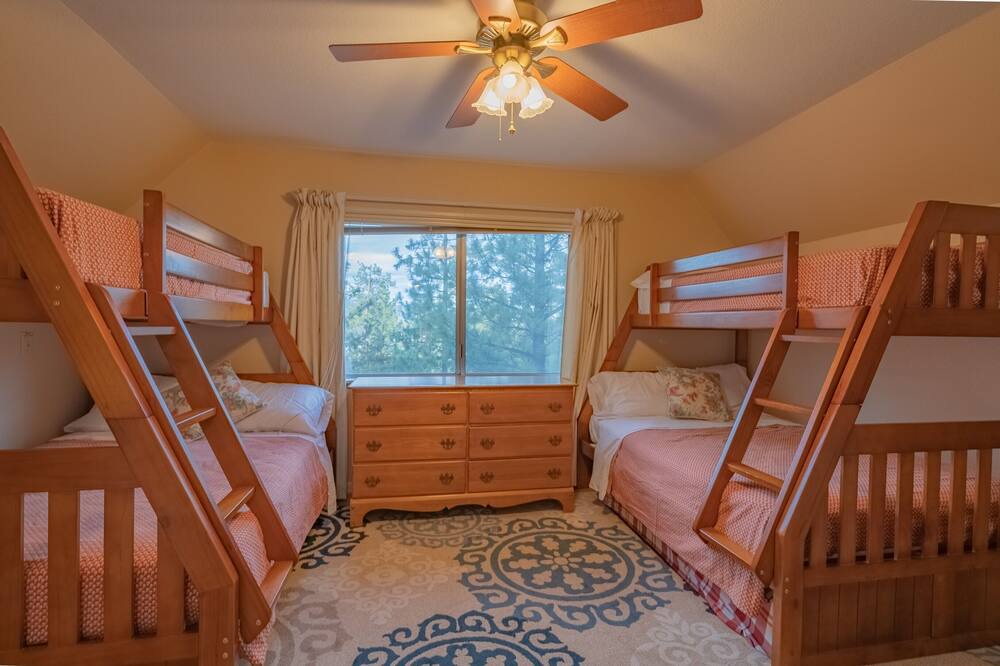 Photo of Bedroom in Patton
