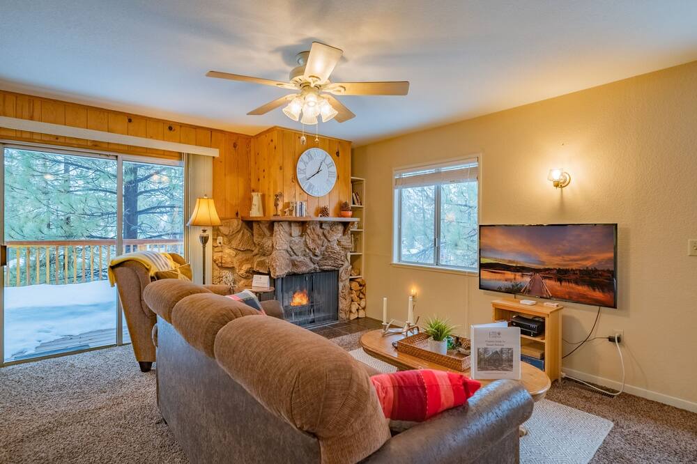 Photo of Livingroom in Patton