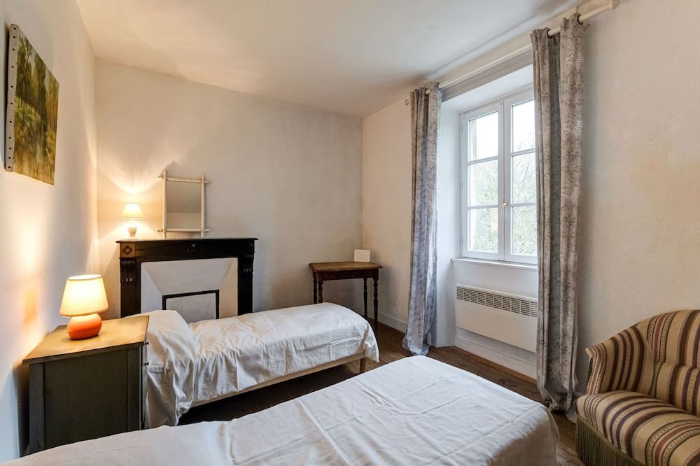 Photo of Others in Golleville