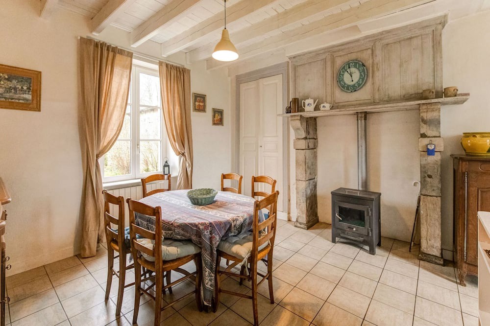 Photo of Livingroom in Golleville