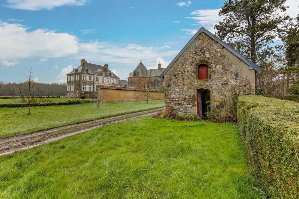 Photo of Others in Golleville